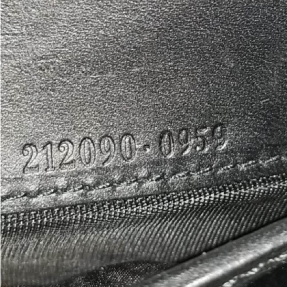 Authentic Gucci wallet - Picture 12 of 14